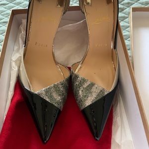 Gorgeous CL Sparkly Silver & Black Heels